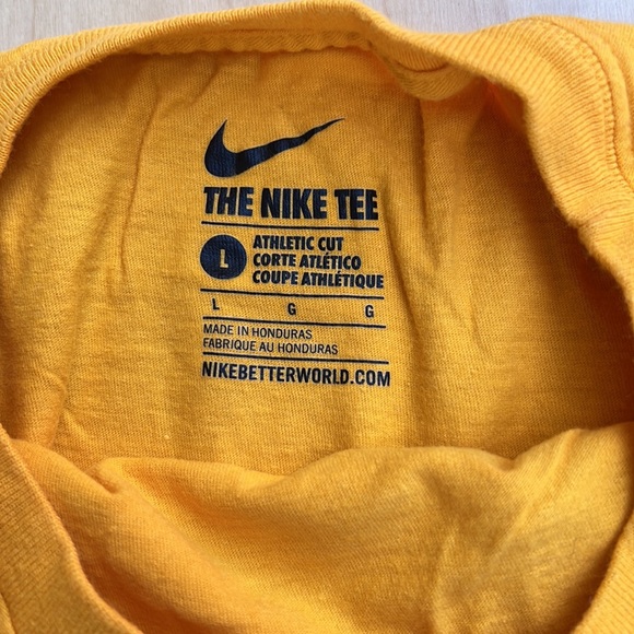 Nike Long Sleeve Shirt - Picture 3 of 3